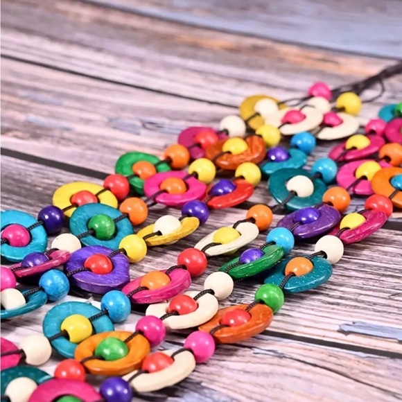 - New Wood necklace & Earring set - Picture 3 of 5